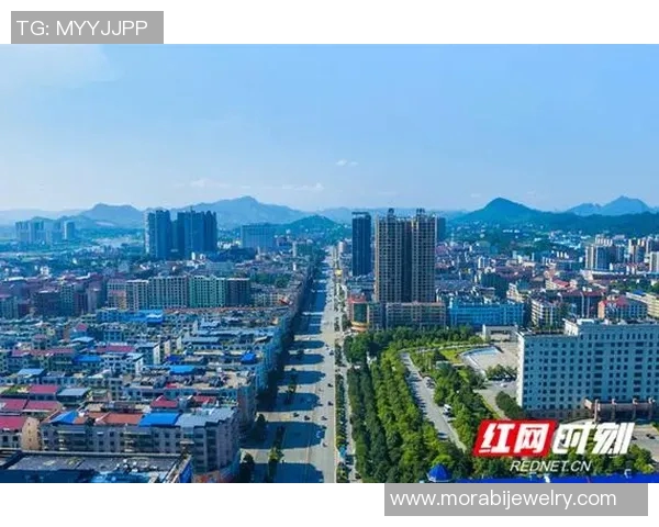 新化足球明星阵容全景展示精彩瞬间与辉煌成就 新化足球明星阵容全景展示精彩瞬间与辉煌成就