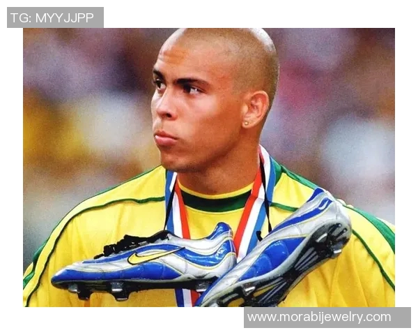 荷兰足球明星盘点:从古典到现代的传奇球员一览 荷兰足球明星盘点:从古典到现代的传奇球员一览